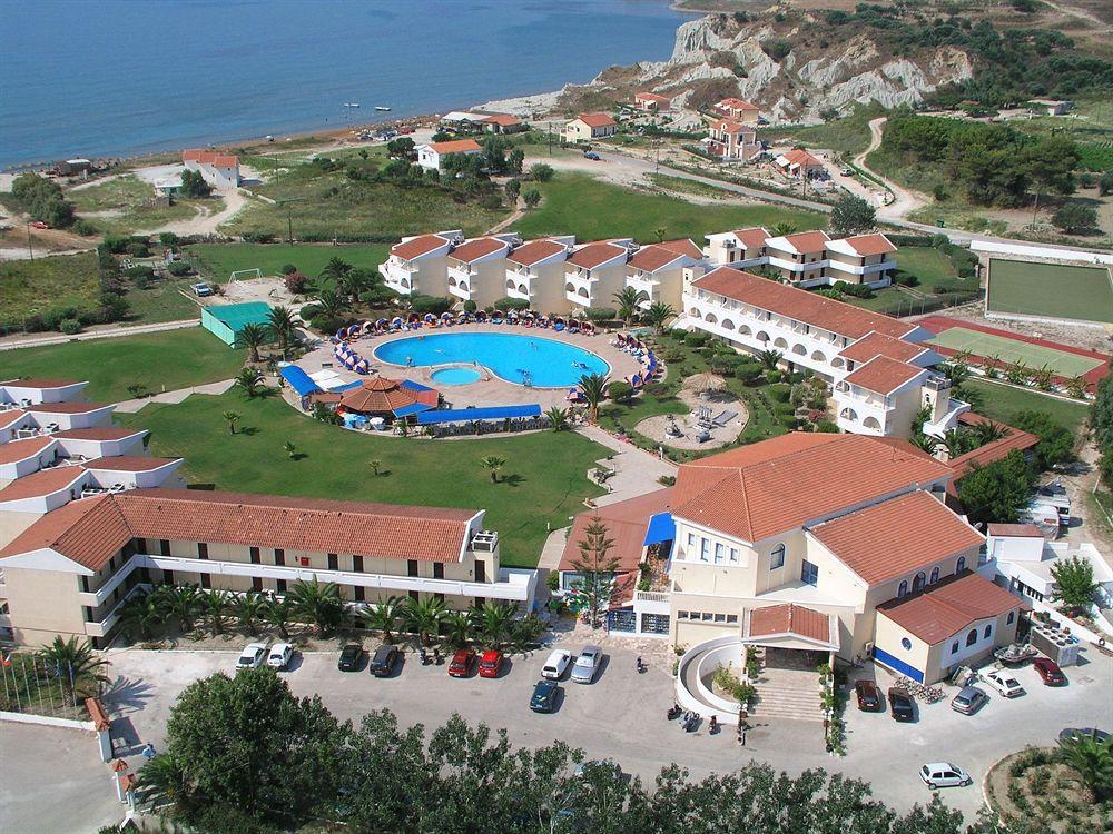 Argile Resort Mantzavináta Esterno foto