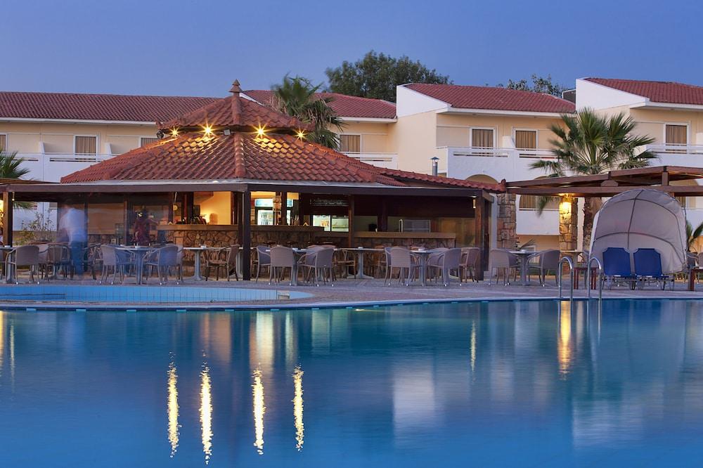 Argile Resort Mantzavináta Esterno foto
