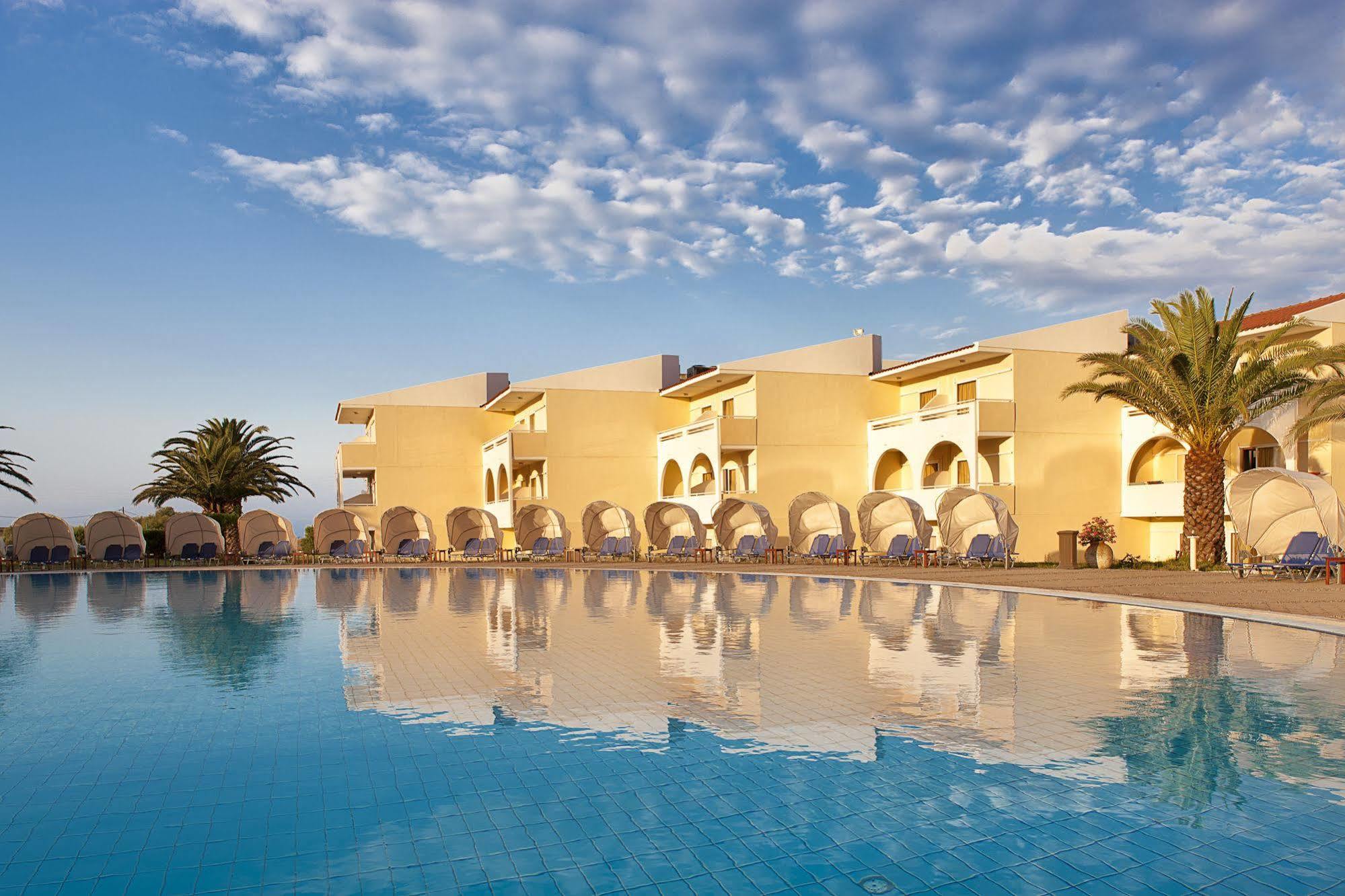 Argile Resort Mantzavináta Esterno foto